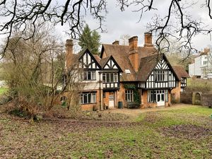 Photo 30- click for photo gallery